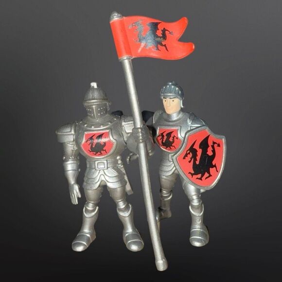 Lakeshore Royal Kingdom Adventures Replacement Knights Flag Red & Green Shields - Picture 4 of 7